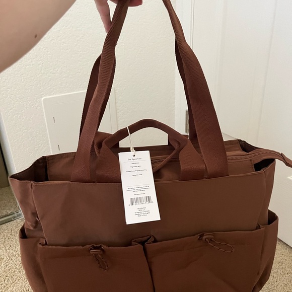 NWT BEIS Sports Carryall Bag in Maple - Picture 11 of 11